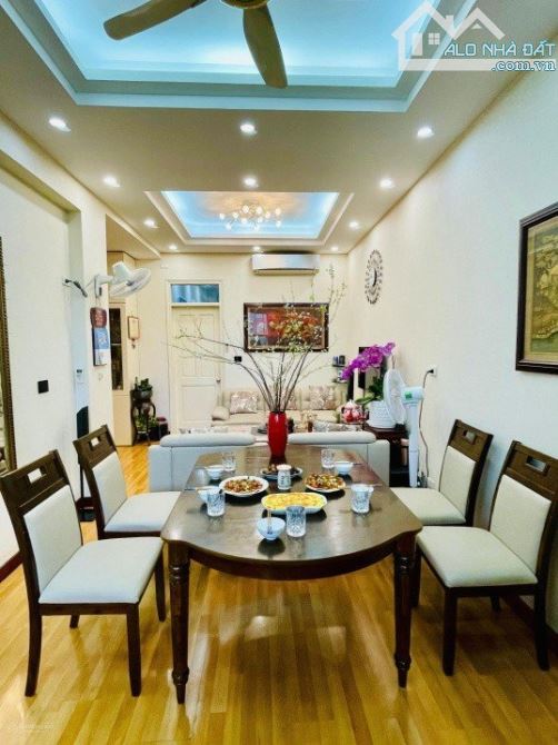 4200429 ảnh đại diện 1