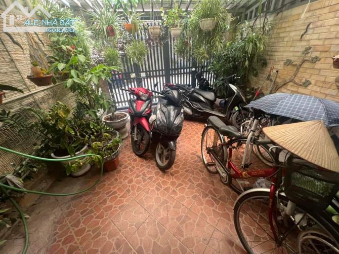 4206219 ảnh đại diện 1