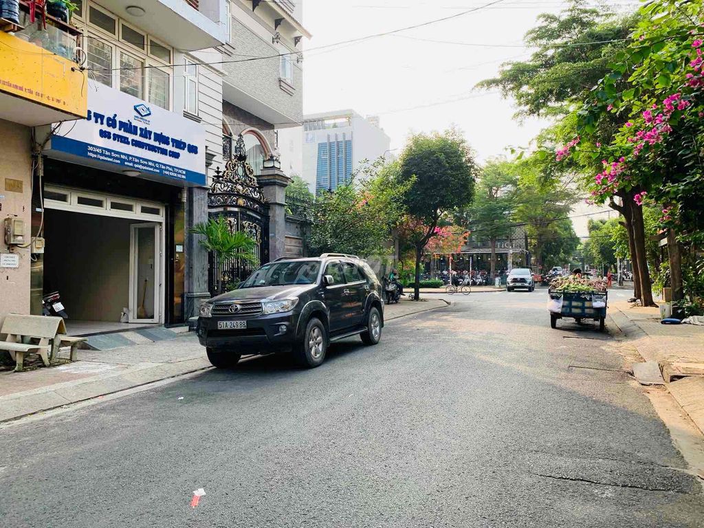 4204018 ảnh đại diện 1