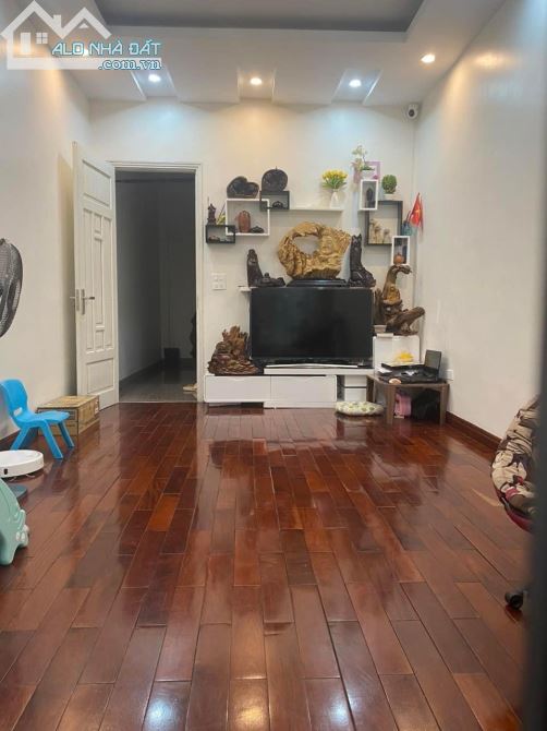 4206190 ảnh đại diện 1