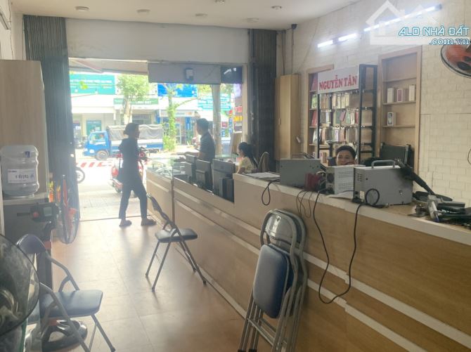4215071 ảnh đại diện 1