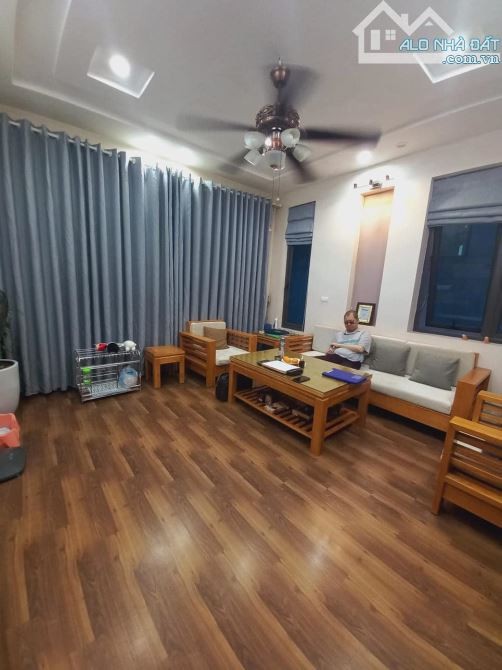 4216422 ảnh đại diện 2