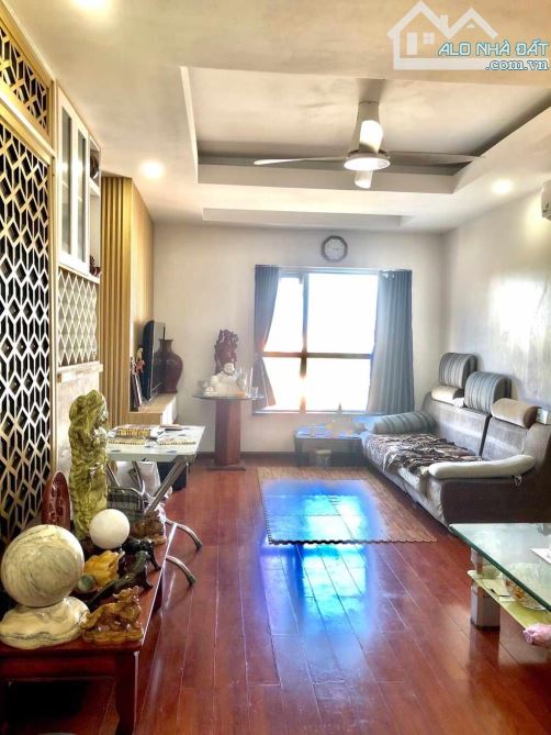 4218643 ảnh đại diện 1