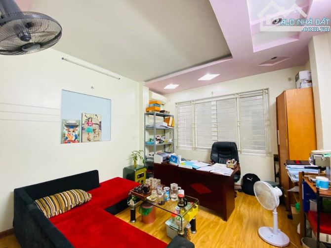 4220909 ảnh đại diện 1
