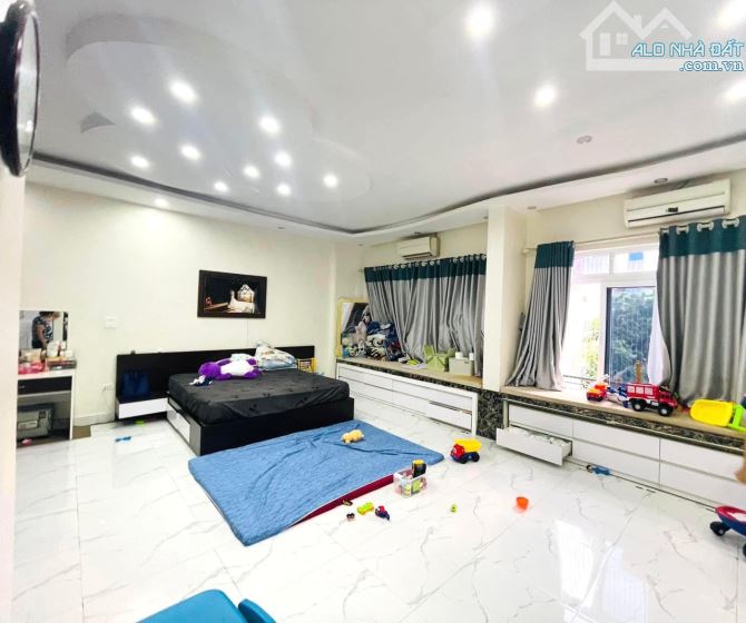 4221980 ảnh đại diện 2