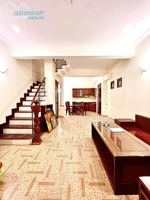 4223015 ảnh đại diện 1