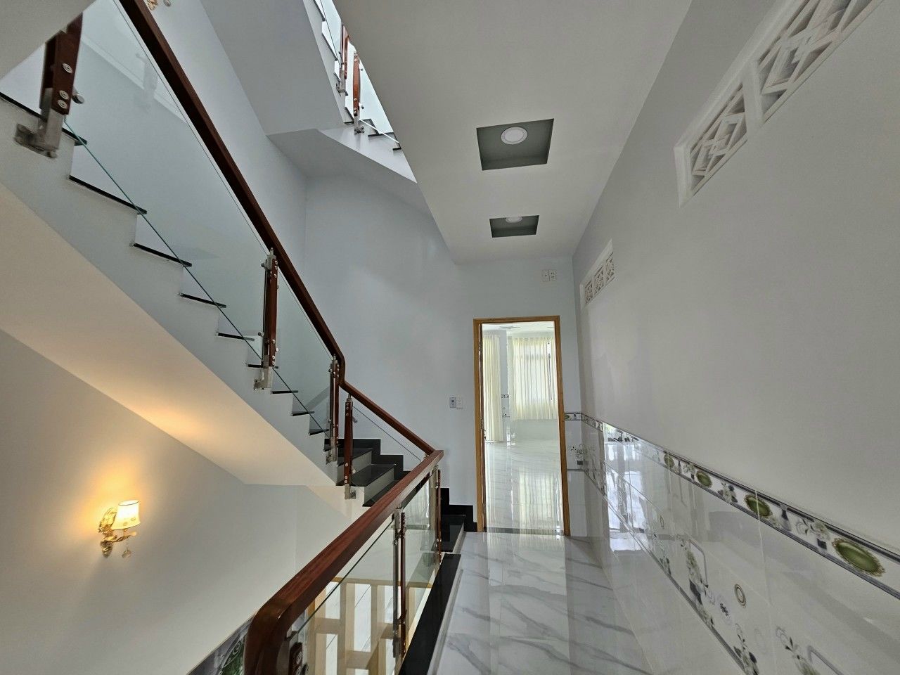 4228233 ảnh đại diện 1