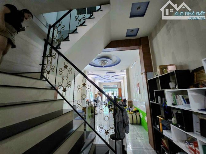 4228020 ảnh đại diện 1