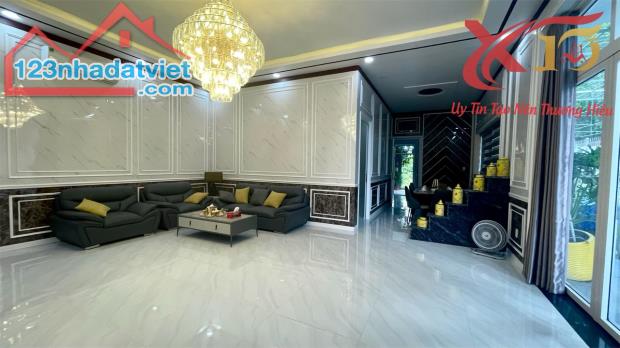 4232643 ảnh đại diện 1