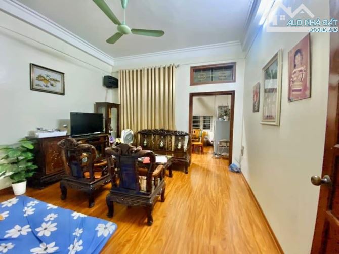 4236143 ảnh đại diện 2