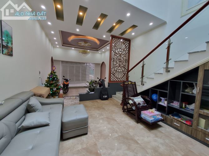 4236212 ảnh đại diện 1