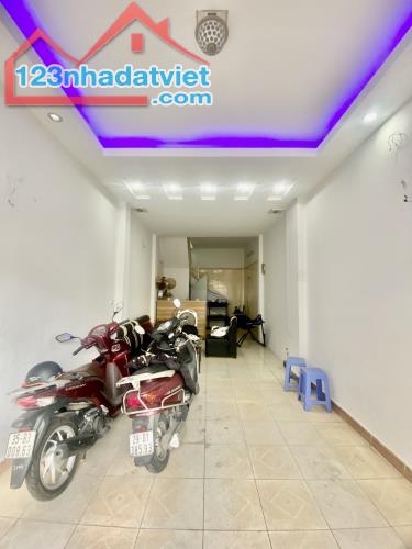 4235560 ảnh đại diện 1