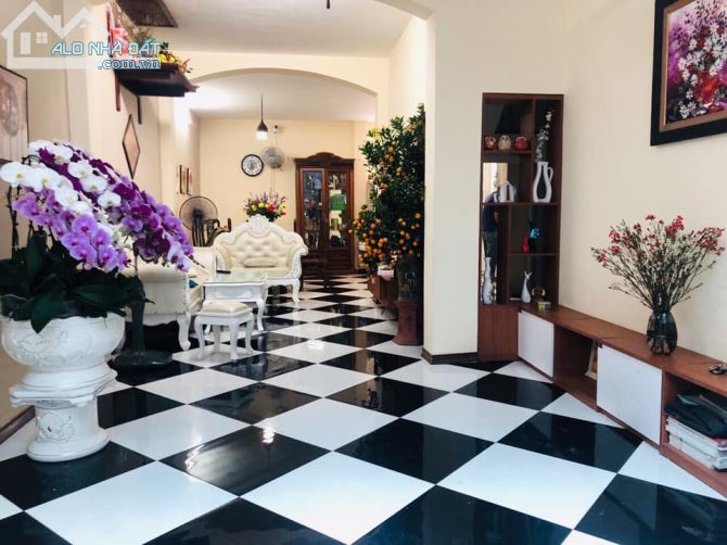 4236131 ảnh đại diện 1
