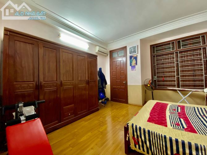 4236131 ảnh đại diện 1