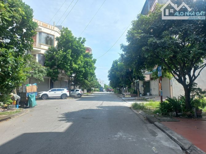 4236930 ảnh đại diện 1