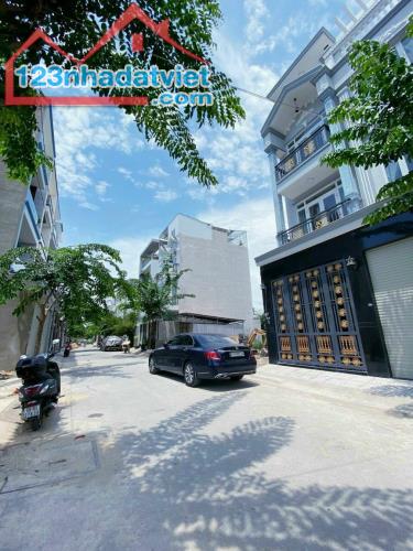 4244696 ảnh đại diện 1