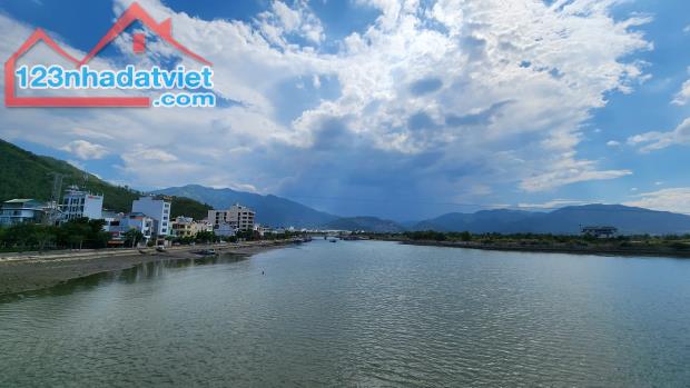 4245762 ảnh đại diện 2