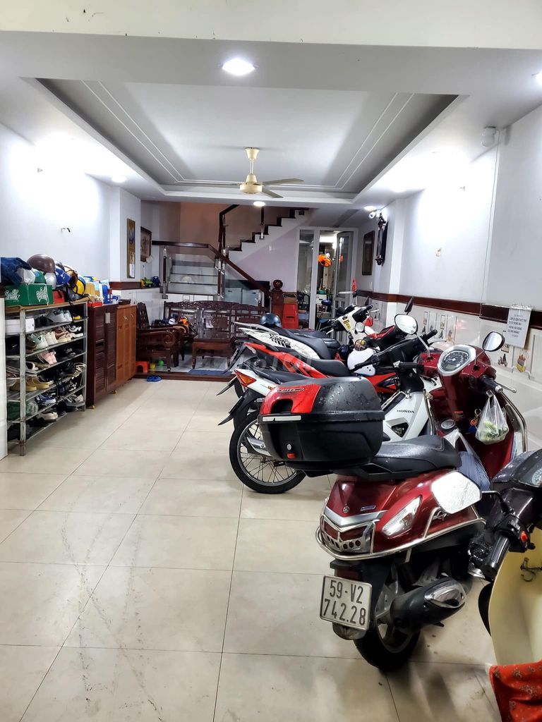 4244824 ảnh đại diện 1