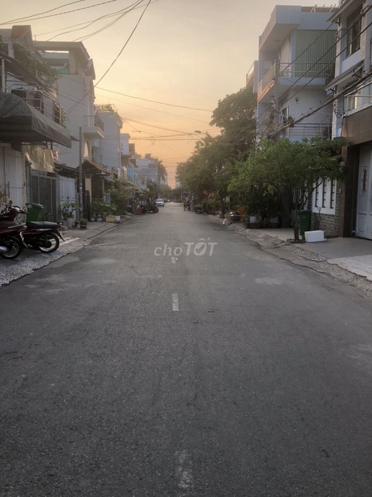 4242975 ảnh đại diện 1