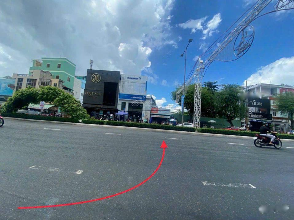 4242445 ảnh đại diện 1