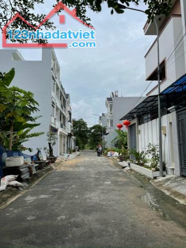 4244686 ảnh đại diện 1