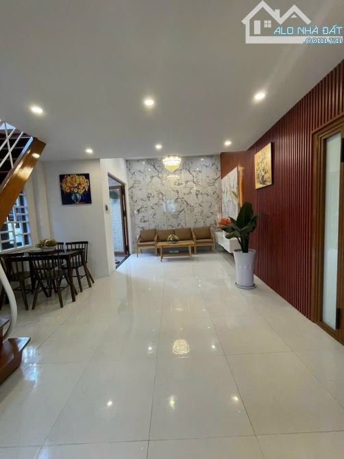 4243875 ảnh đại diện 1