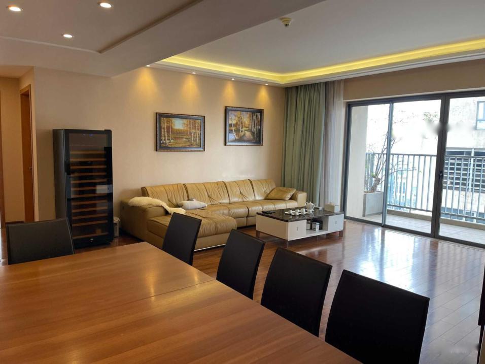 4248367 ảnh đại diện 1