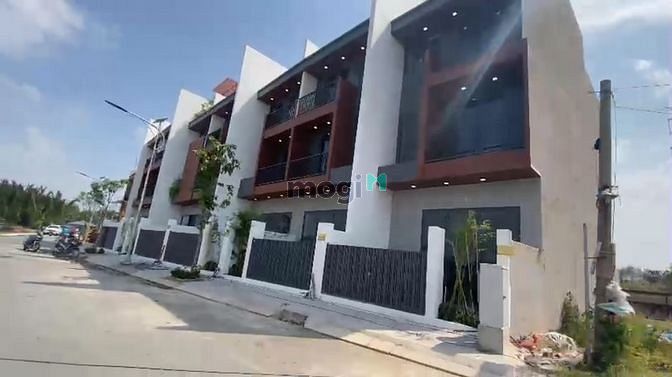 4248125 ảnh đại diện 1