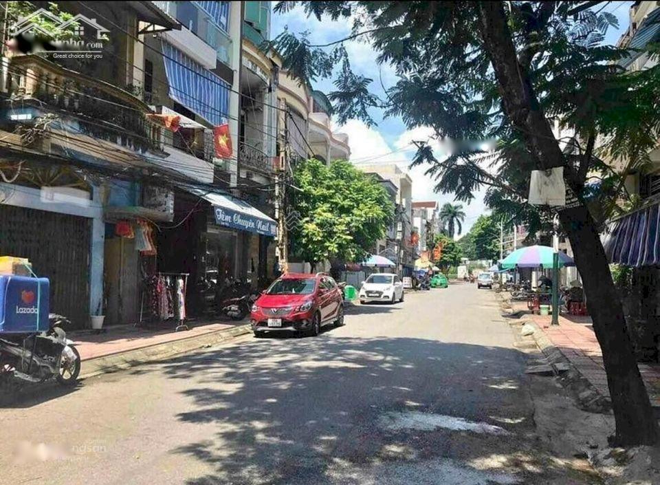 4254059 ảnh đại diện 1
