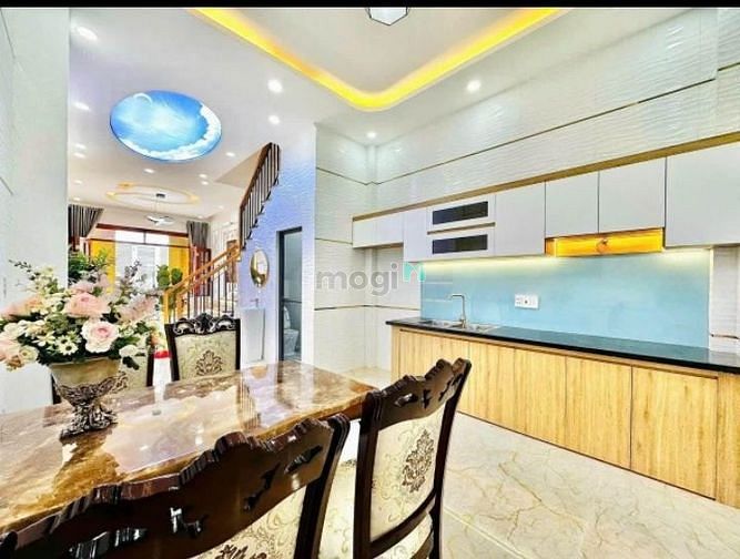 4258026 ảnh đại diện 1