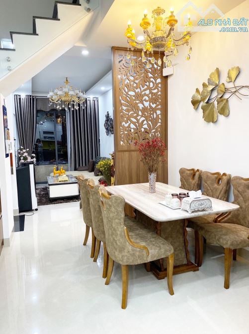 4262905 ảnh đại diện 1