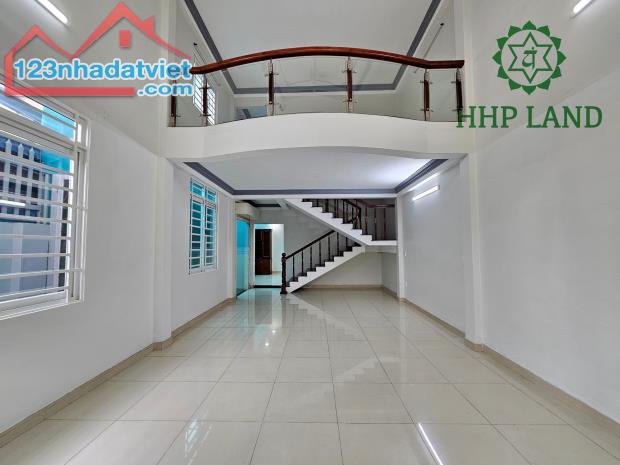 4261494 ảnh đại diện 1