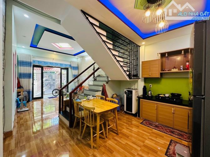 4261898 ảnh đại diện 1