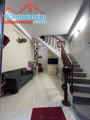 4261954 ảnh đại diện 1