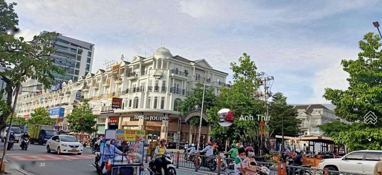 4267055 ảnh đại diện 1