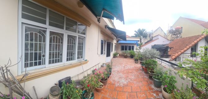 Nhà Bán Khu Biệt Thự Đường Phổ Quang, Gần Công Viên Hoàng Văn Thụ. Dt 8X21M Vuông Vức.