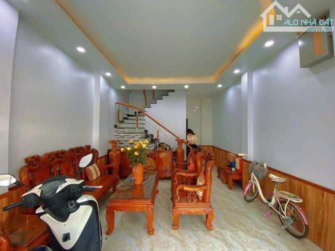 4270761 ảnh đại diện 1