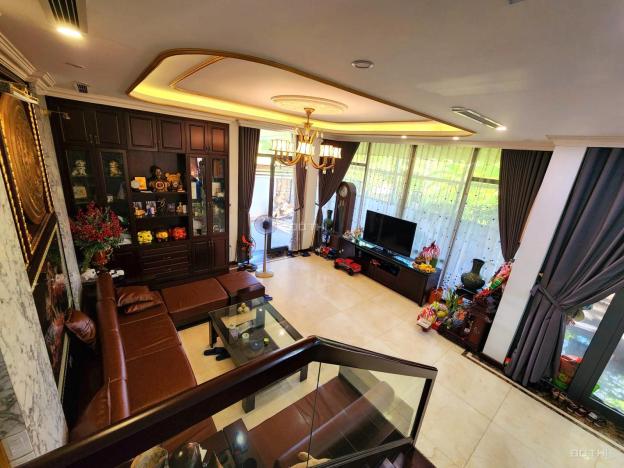 4273847 ảnh đại diện 1