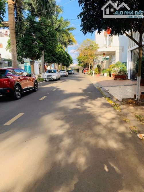 4274925 ảnh đại diện 1