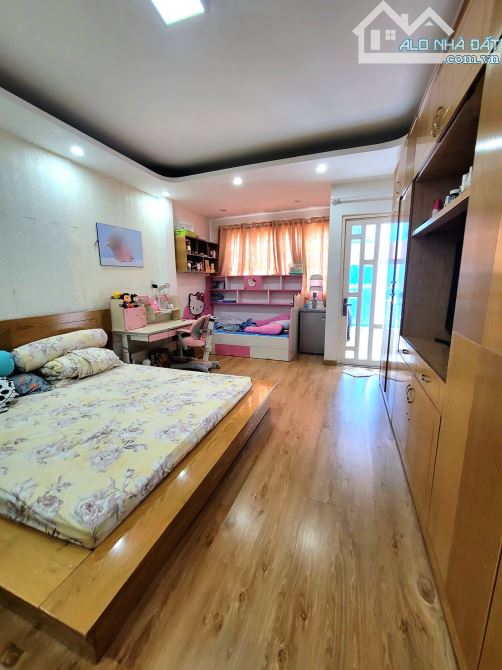 4279794 ảnh đại diện 2