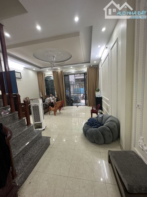 4279786 ảnh đại diện 2