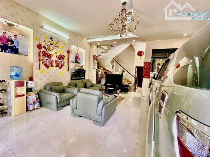 4286411 ảnh đại diện 1