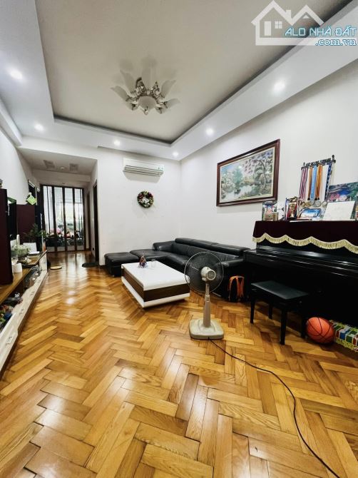 4285503 ảnh đại diện 2