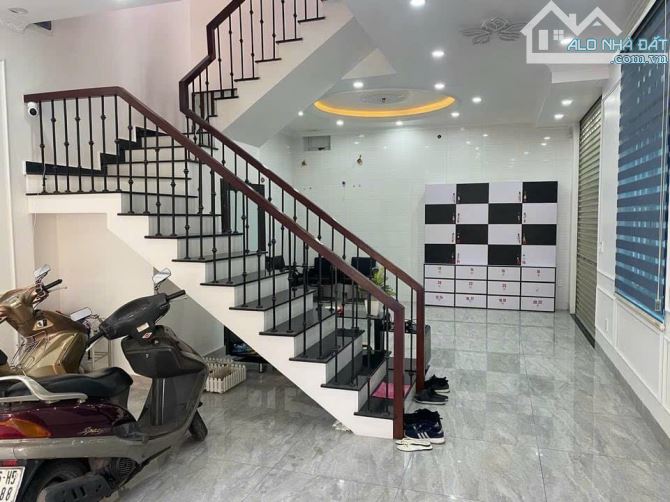 4284791 ảnh đại diện 1