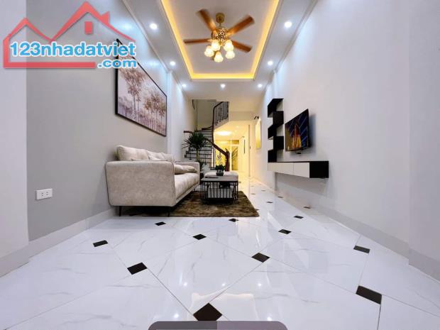 4288635 ảnh đại diện 1