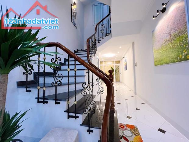 4288635 ảnh đại diện 2