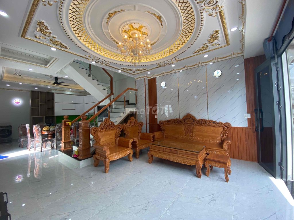 4290086 ảnh đại diện 1