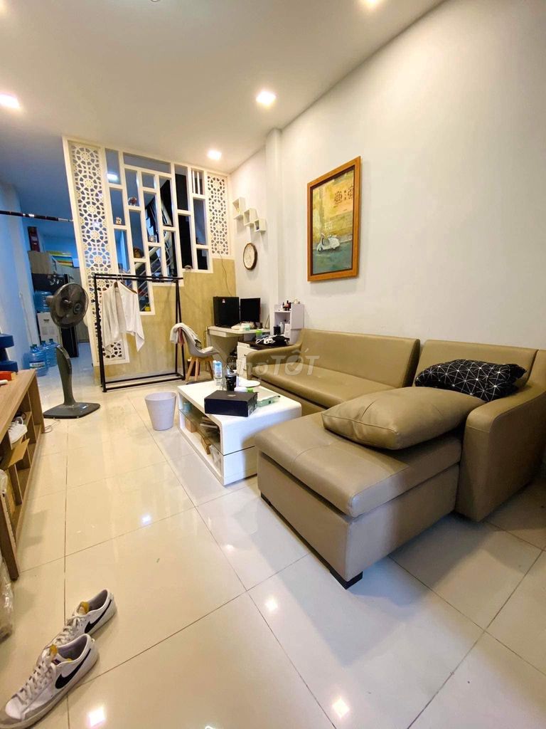4298379 ảnh đại diện 1