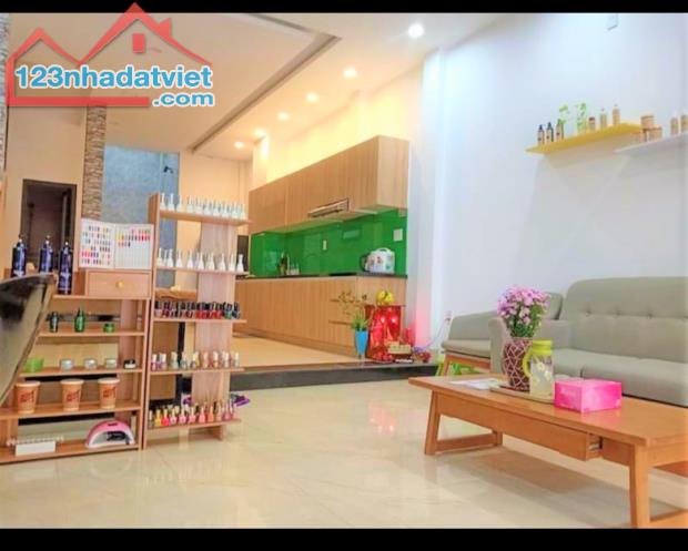 4297689 ảnh đại diện 1
