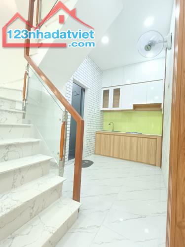 4298530 ảnh đại diện 2